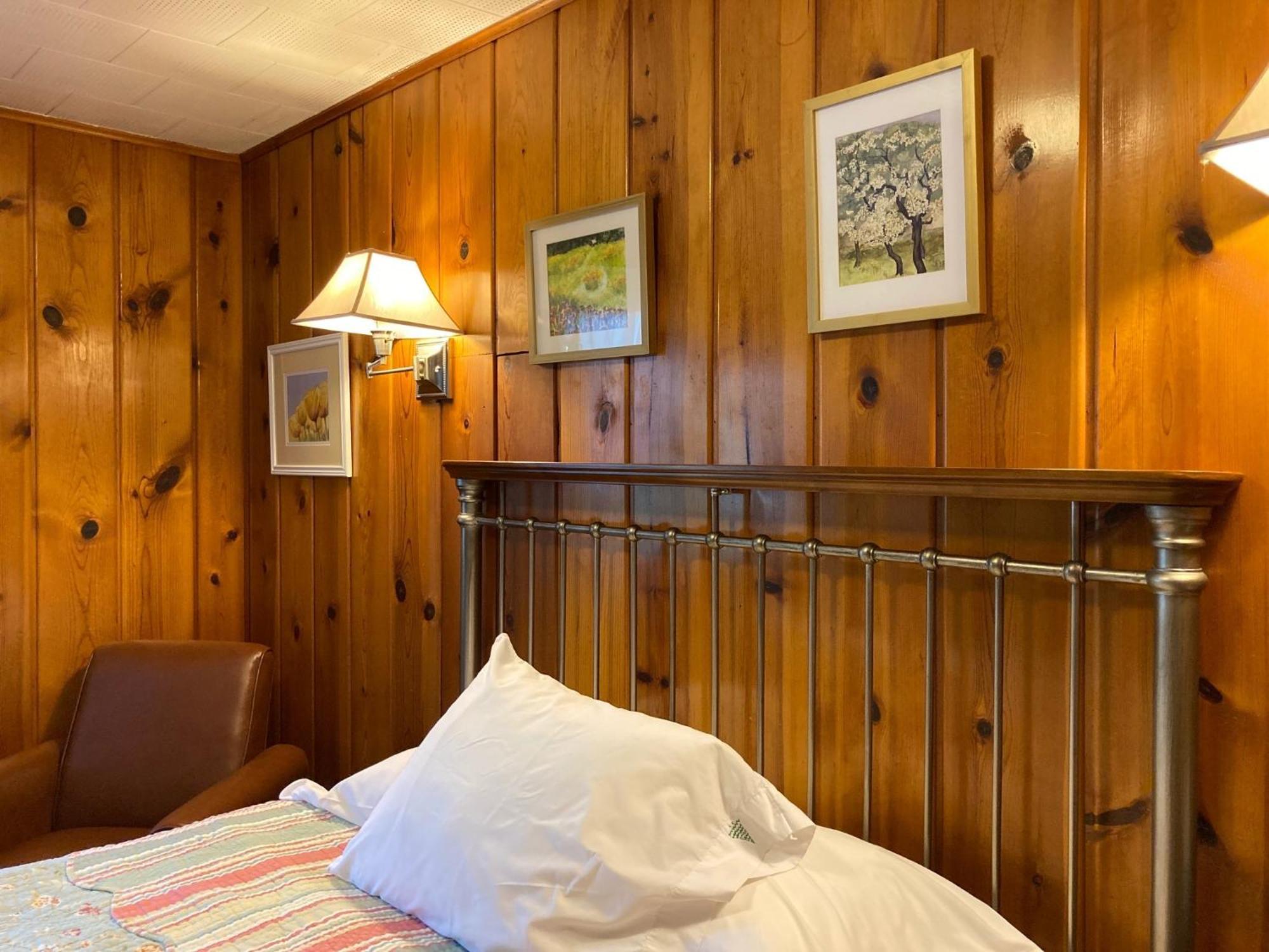 Ludington Blue Spruce Inn 외부 사진
