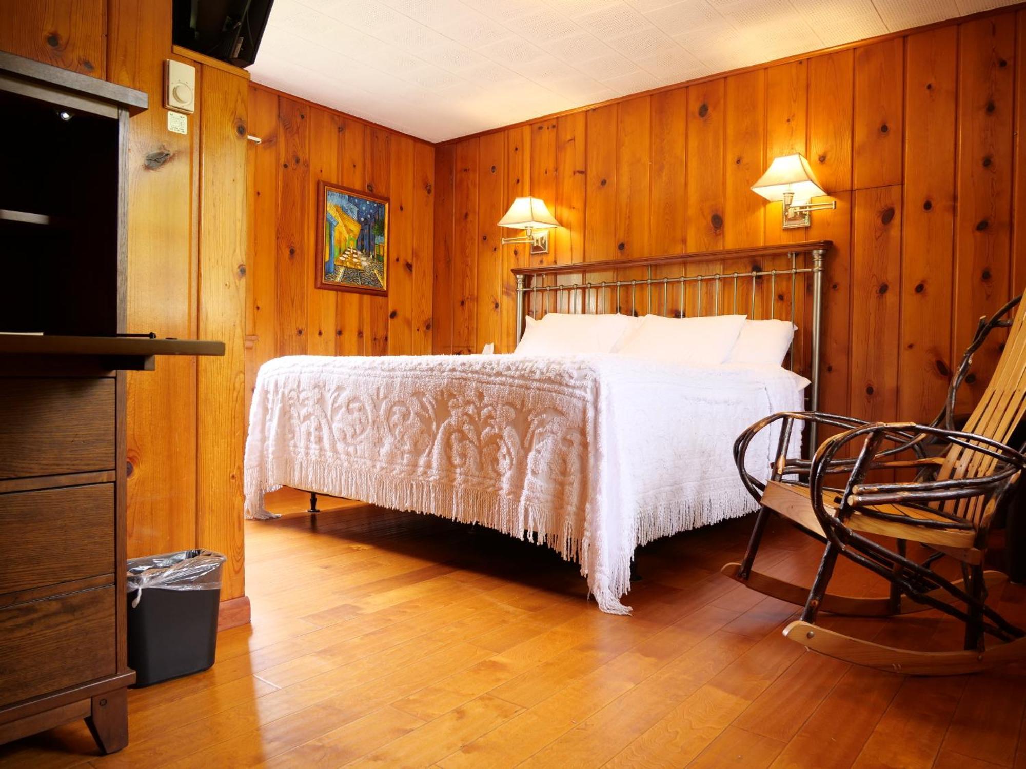 Ludington Blue Spruce Inn 객실 사진
